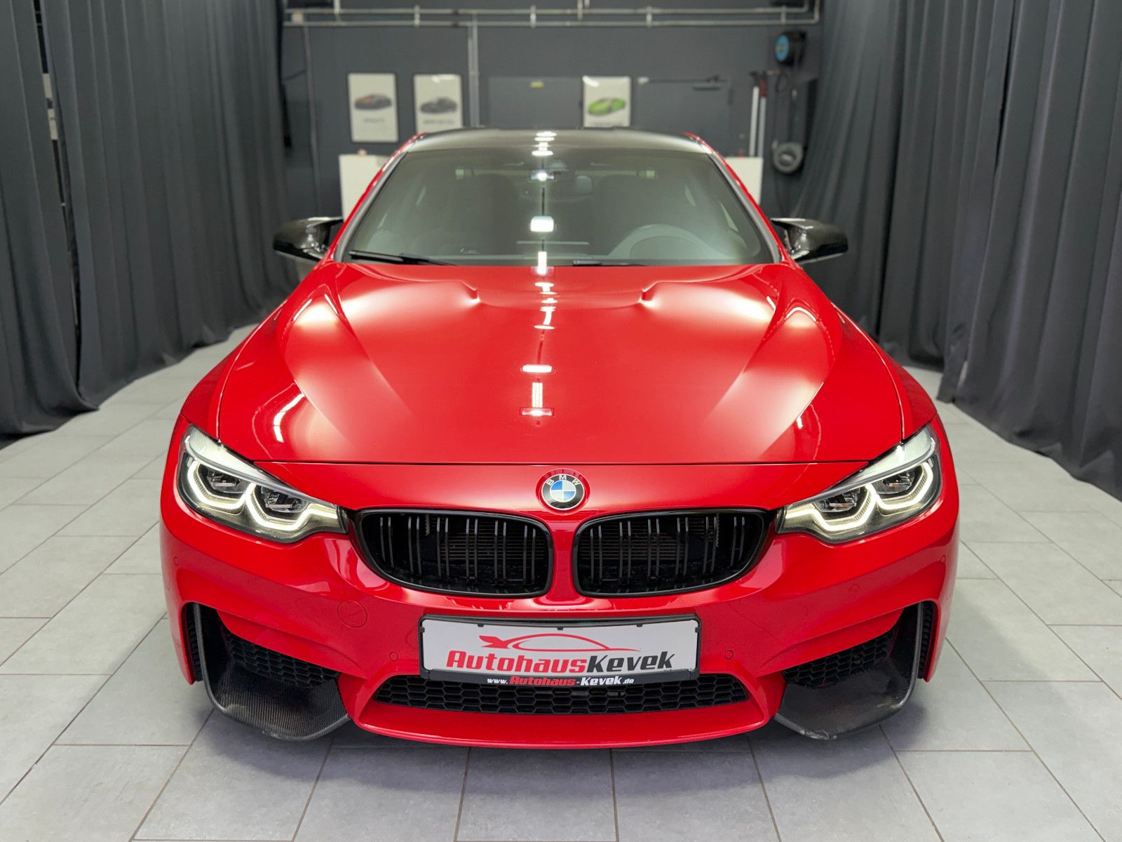 Fahrzeugabbildung BMW M4 Coupe |LCI|INDIVIDUAL|AULITZKY|KW|H/K|