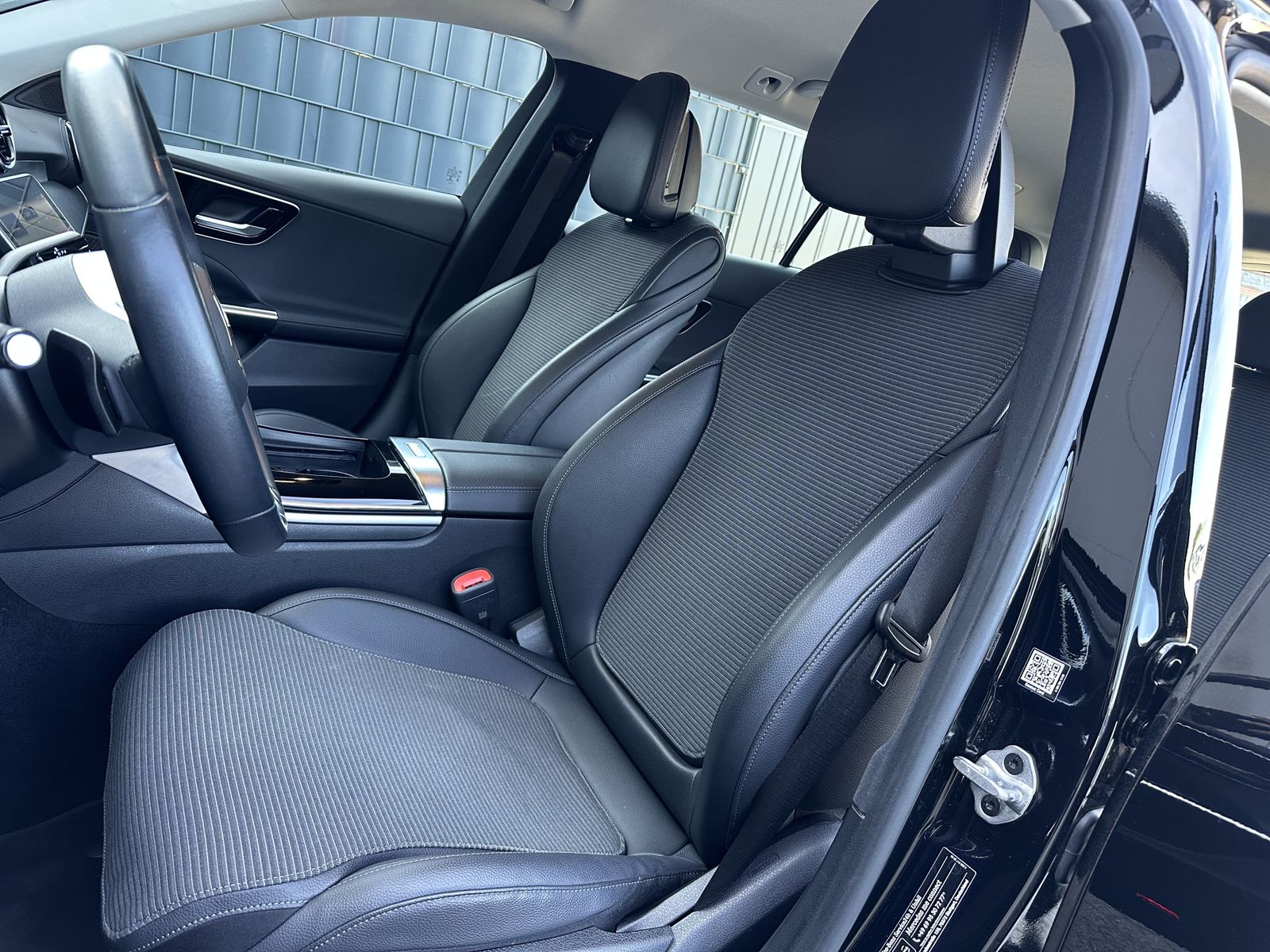 Fahrzeugabbildung Mercedes-Benz C 200d T Avantgarde NAV+LED+KAM+CARPLAY+VCOCK+PP