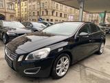 Volvo S60 D4 Geartronic Momentum NAVI XENON PDC - Volvo S60: Momentum