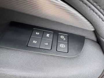 Land-Rover Discovery - 12