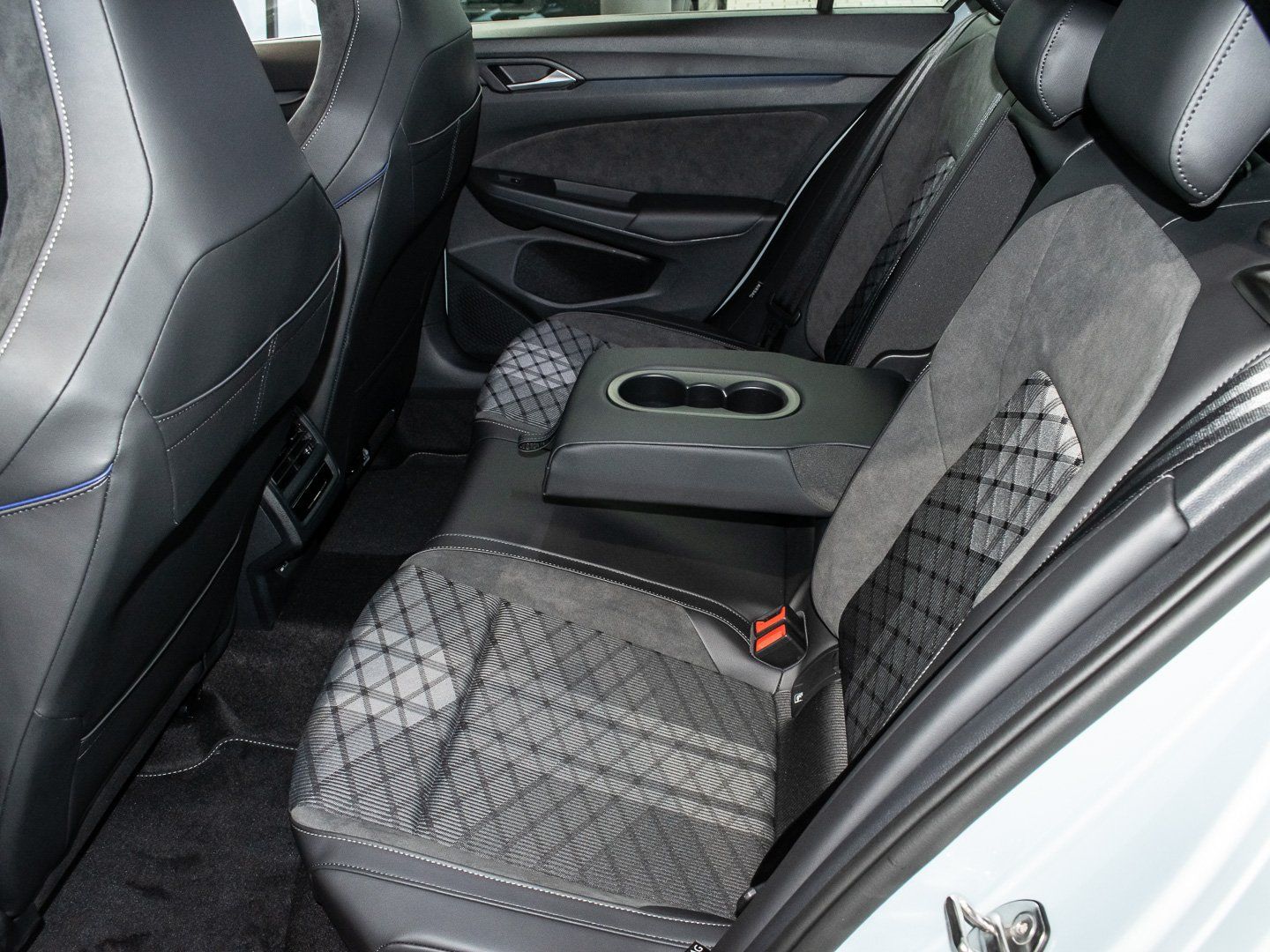 Volkswagen Golf - Bild 16