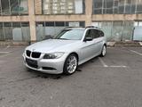 BMW 325i E91 - BMW 325 aus 2007: Kombi, 325i