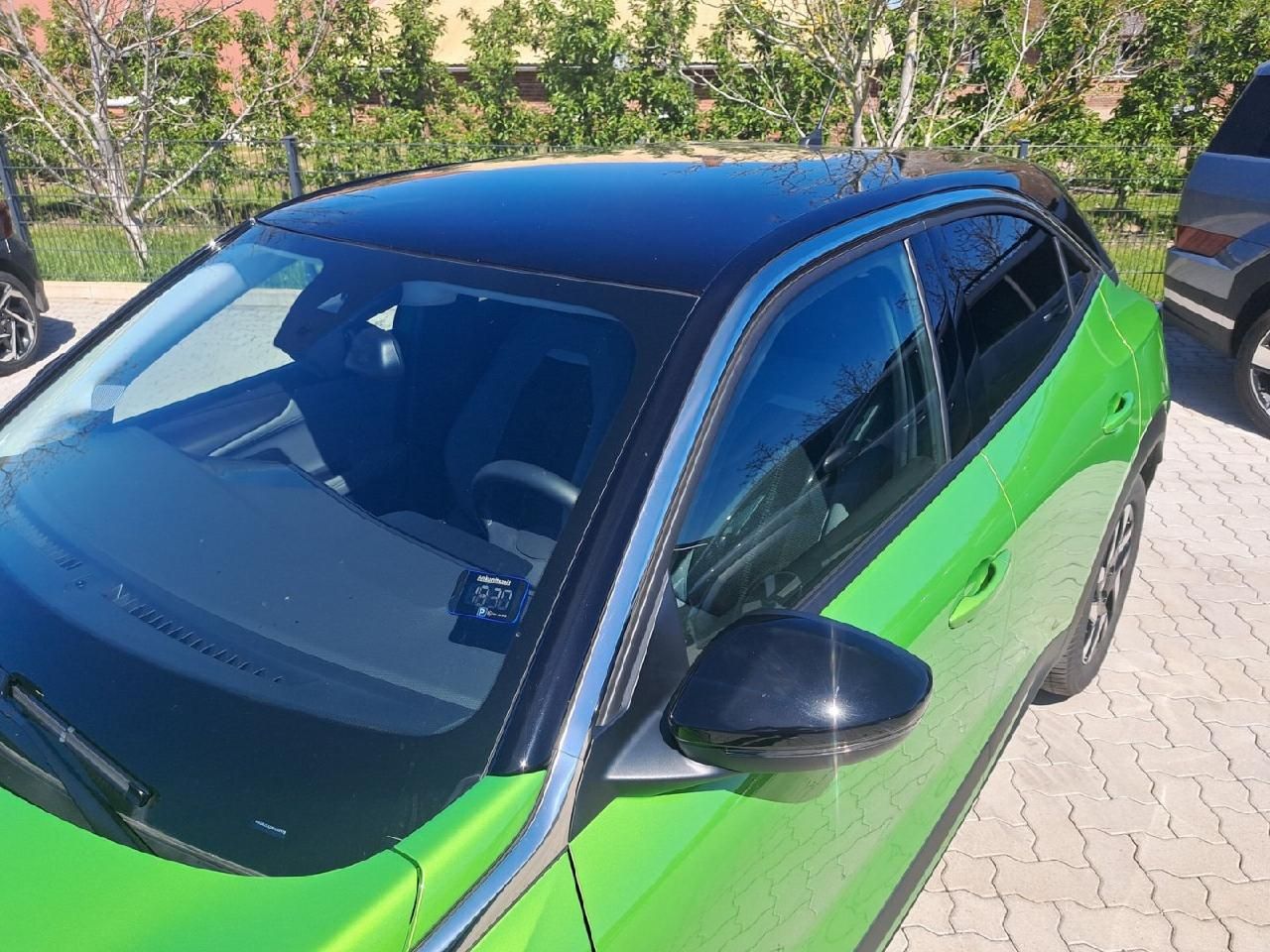 Fahrzeugabbildung Opel Mokka e Elegance