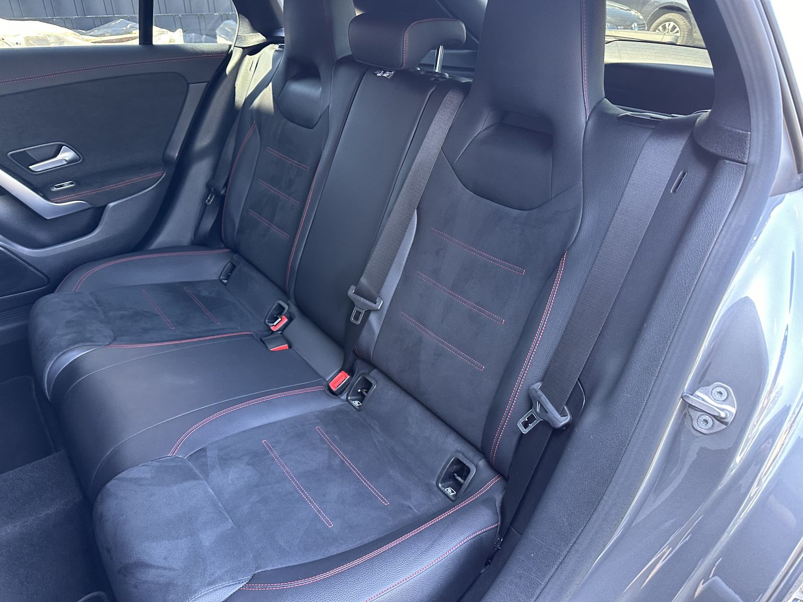 Fahrzeugabbildung Mercedes-Benz CLA 220 Shooting Brake d AMG-Line NAV+LED+KAM+PP
