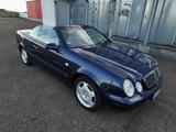 Mercedes-Benz Mercedes Cabrio clk 320 tüv frisch 10.2027 - Mercedes-Benz CLK 320 in Wuppertal