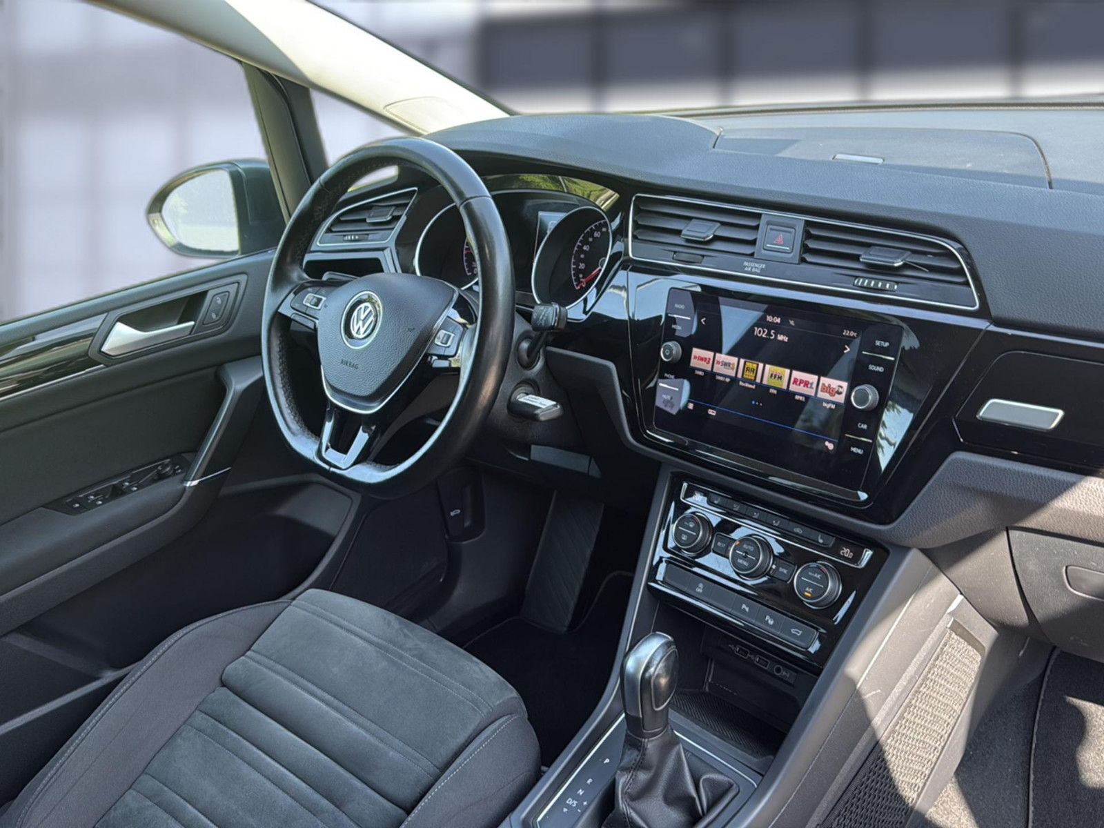 Fahrzeugabbildung Volkswagen Toura2.0 TDI Touran / AHK/unfallfrei