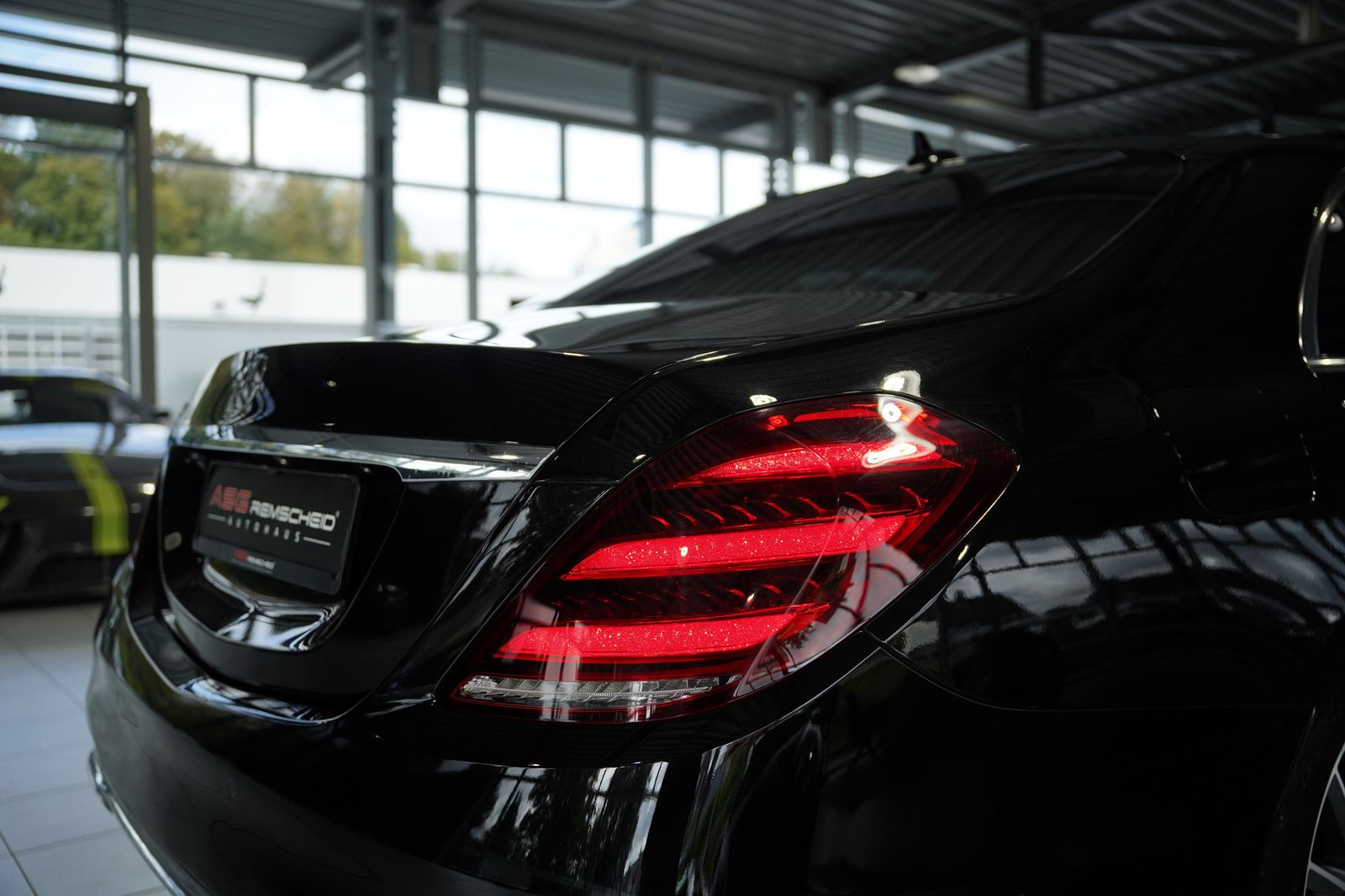 Mercedes Benz S 560