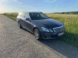 Mercedes-Benz E 250CDI T-Modell, AHK, PDC, Android/Apple Carpl - Mercedes-Benz E 250 in Karlsruhe