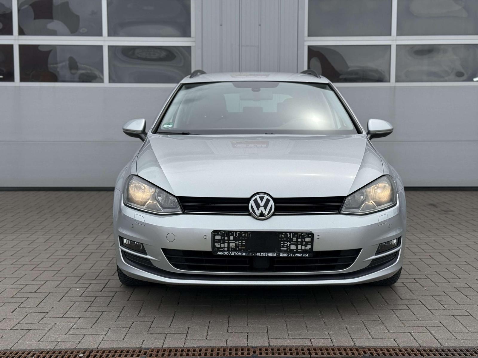 Volkswagen Golf Variant Comfortline BMT Behindertengerecht,