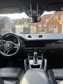 Porsche Cayenne - 10