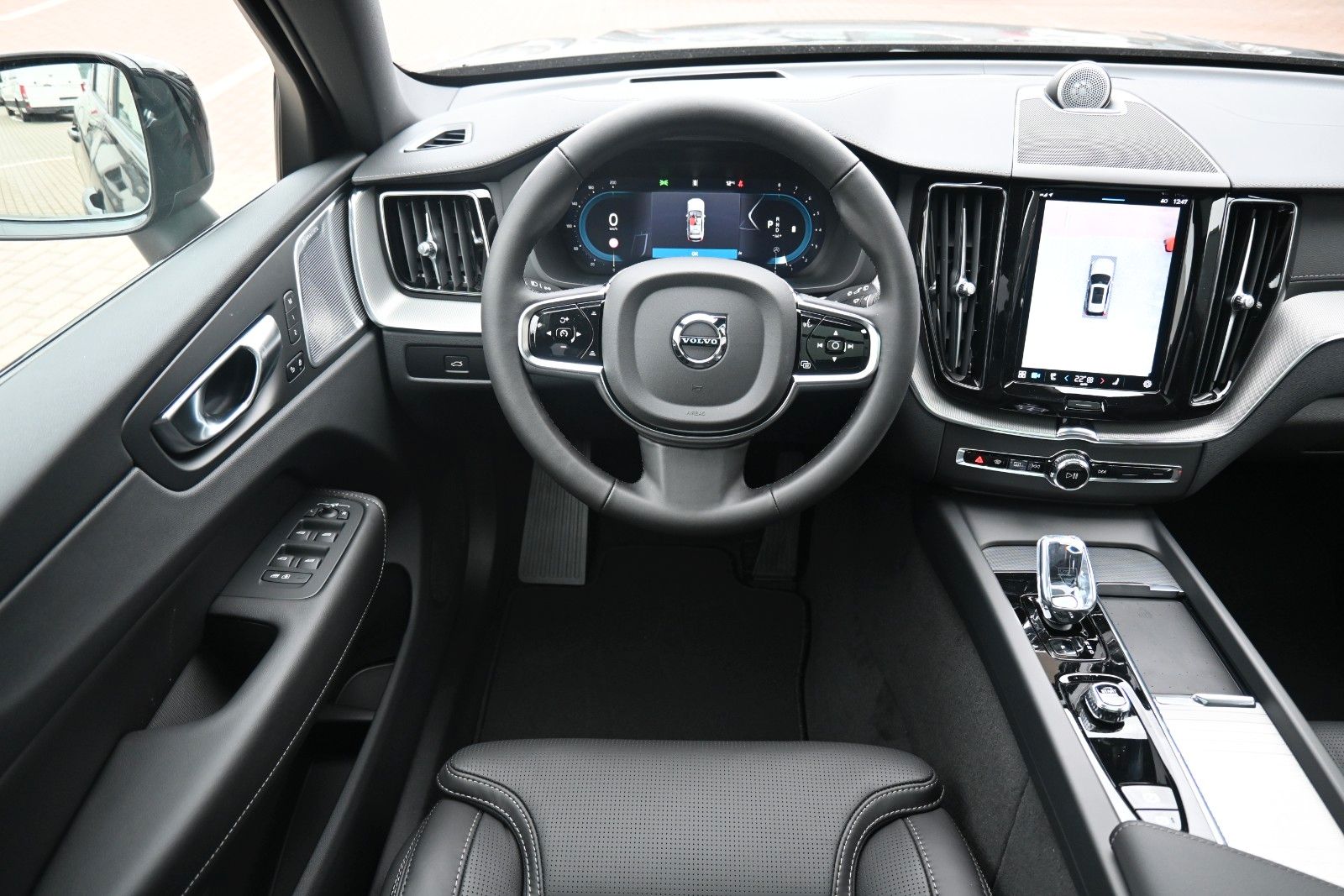 Fahrzeugabbildung Volvo XC60 B5 AWD Ultra Black Edition*360*LUFT*ACC*AHK
