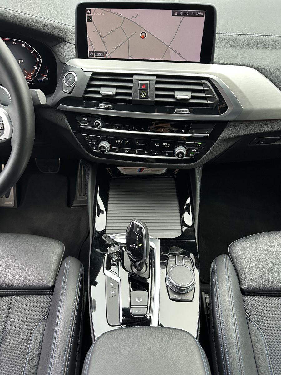 Fahrzeugabbildung BMW X4 M40i NAV+LED+HEAD-UP+H&K+KAM+MEMORY+20ZO+1HD