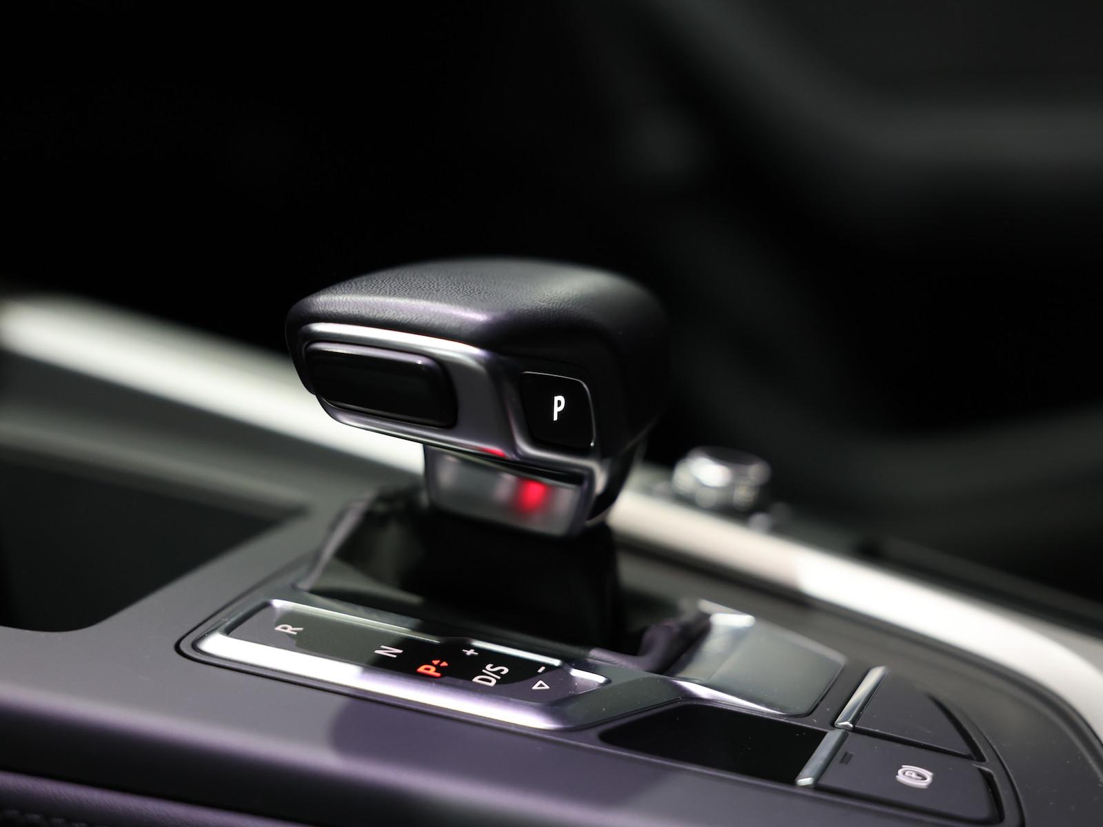 Audi A4 Avant 45 TFSI QUATTRO ADVANCED / LED, 3-ZONEN