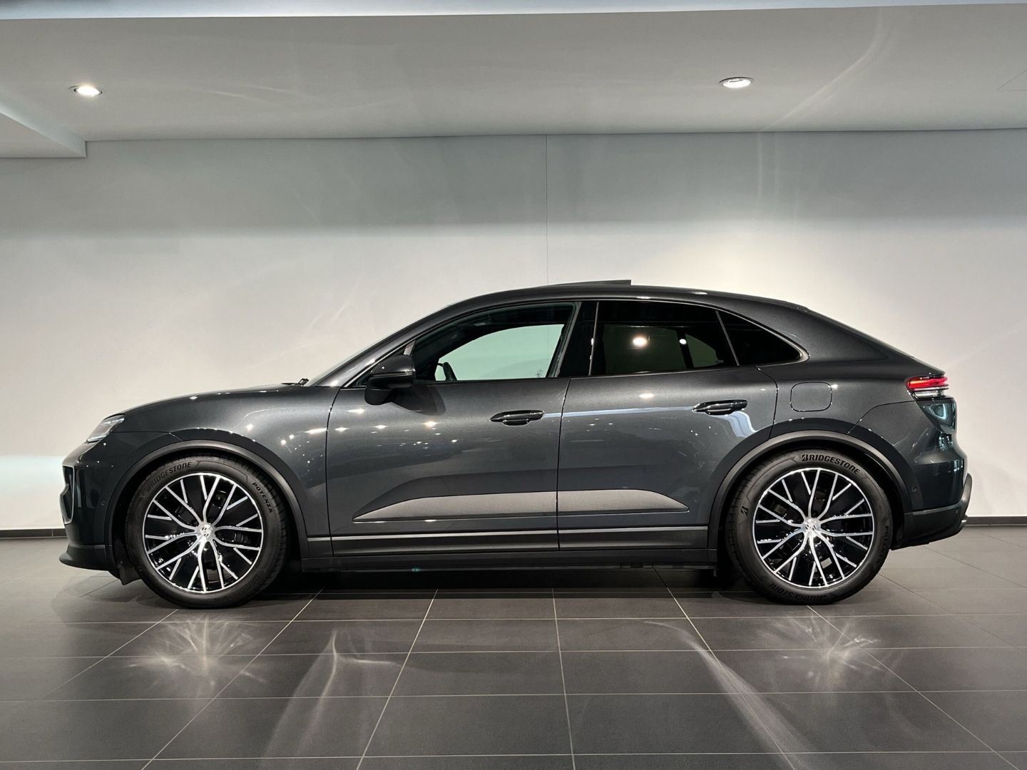 Porsche Macan - Bild 2