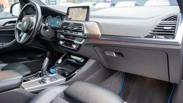 Fahrzeugabbildung BMW X3 30d xDrive M-Sport HUD|LED|AMBI|KAMERA|HiFi