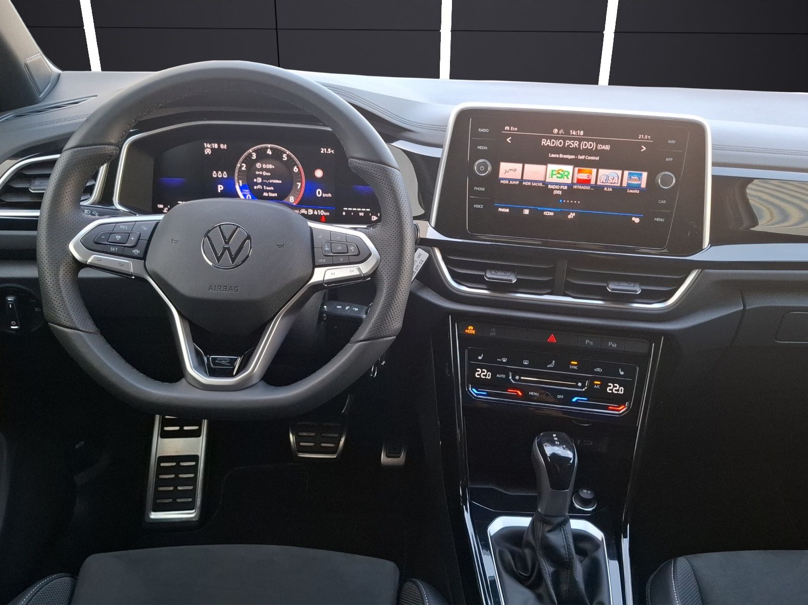 Fahrzeugabbildung Volkswagen T-Roc TSI R-Line DSG LEDplus AHK Navi AID ACC RF