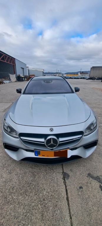 Mercedes-Benz E 63 AMG