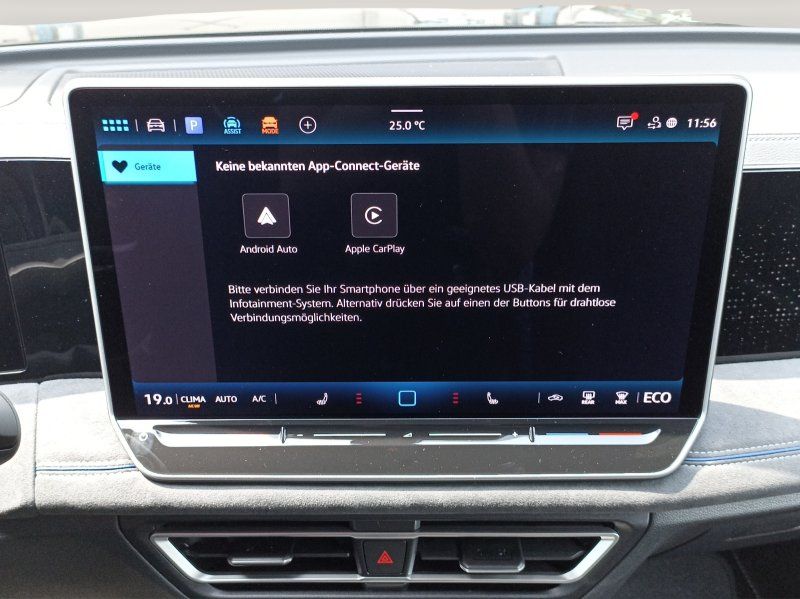 Fahrzeugabbildung Volkswagen Tiguan 1.5 TSI eHybrid R-Line DSG+  AHK+NAVI+MAT