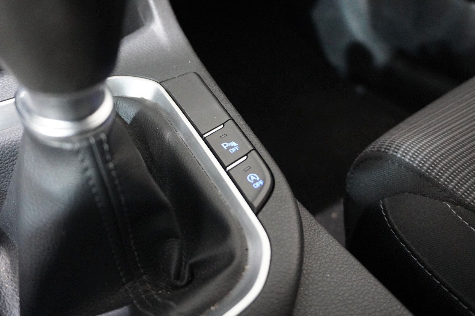 Fahrzeugabbildung Hyundai i30 LIM. 1.0 T-GDI SELECT LED/KLIMA/PDC/TEMP/USB