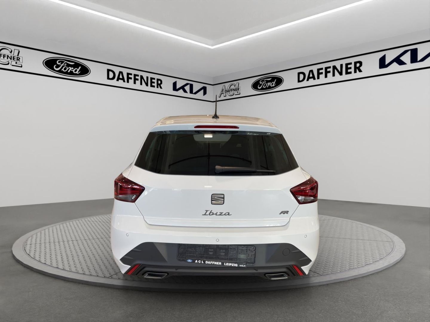 Fahrzeugabbildung SEAT Ibiza 1.0 TSI 85 kW FR Navi Digitales Cockpit LE