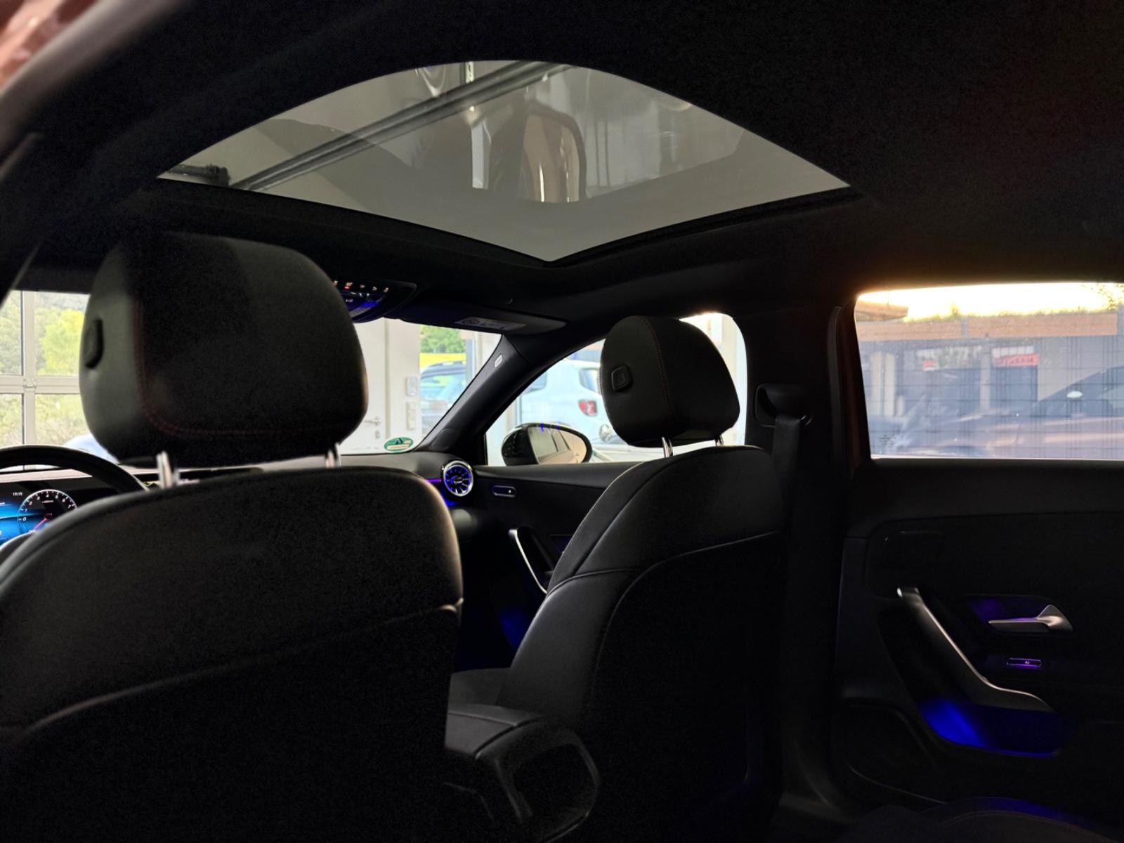 Mercedes-Benz A250e/AMG/Night/Pano/Widescreen/Kamera/Distronic