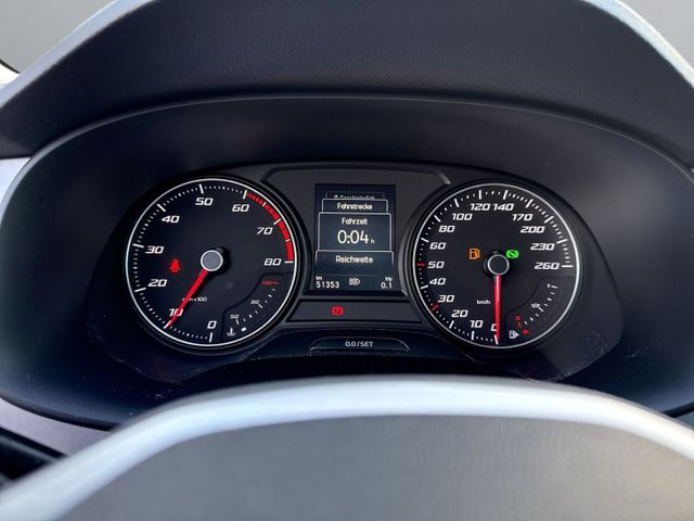 Ateca FR 1.5 TSI DSG ACT *Navi/AHK/LED/Pano/PDC*