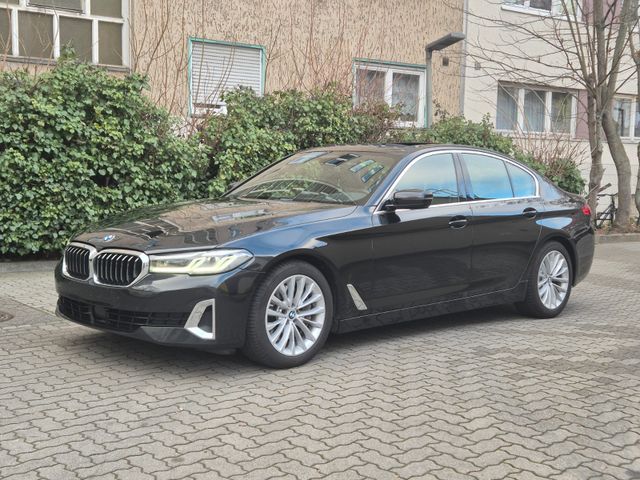 BMW 530 d Luxury. Led,Pano,Assistant,Hud,Cam,VOLL