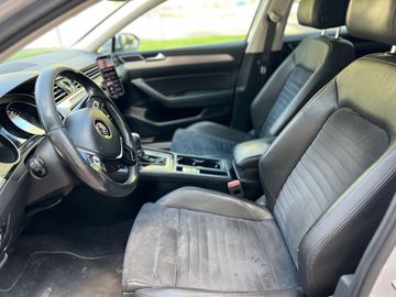 Volkswagen Passat - 9