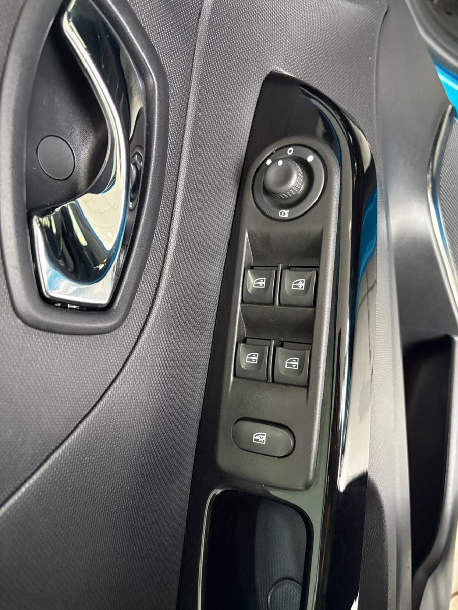Fahrzeugabbildung Renault Captur Luxe *RÜCKFAHRKAMERA*