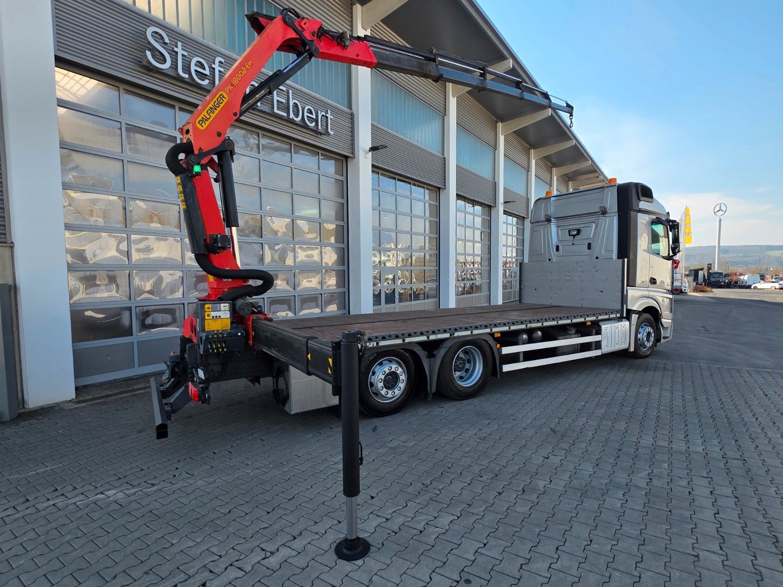 Fahrzeugabbildung Mercedes-Benz Actros 2543 L 6x2 Palfinger PK 18002-EH D Funk
