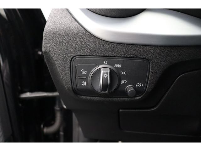 Fahrzeugabbildung Audi Q2 35 TFSI S line Navi Kamera Matrix LED