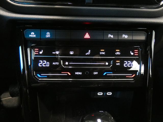 T-Roc 2.0 TDI Style DSG Black Style AHK 19 Zoll