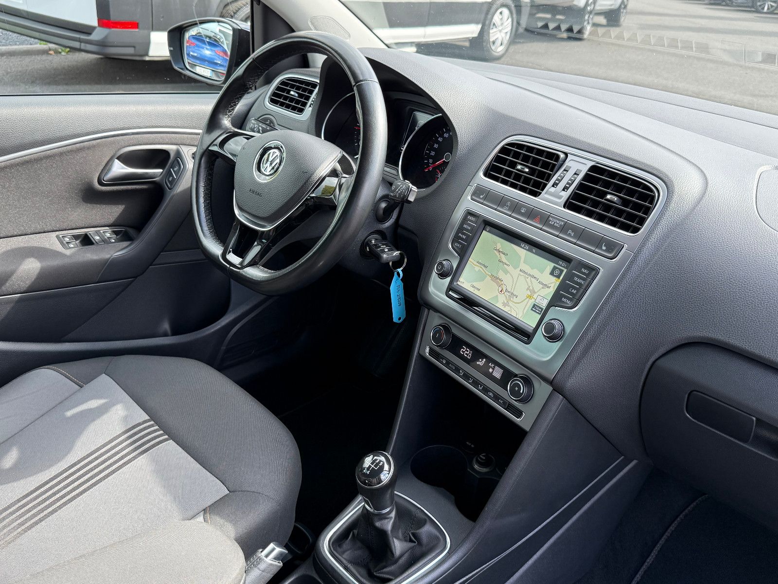 Fahrzeugabbildung Volkswagen Polo V Allstar 1.4 TDI Start-Stopp GRA Navi SHZ