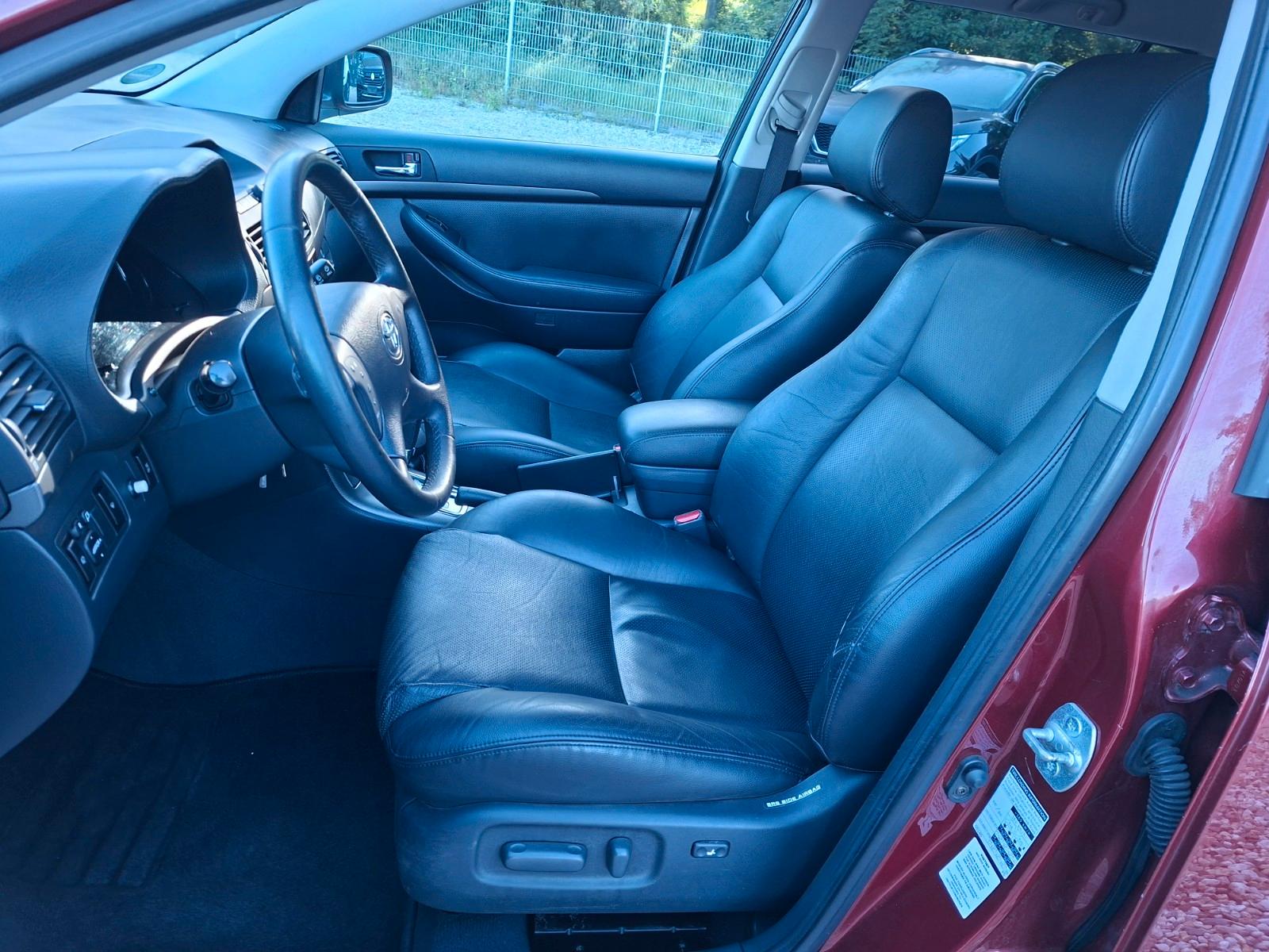 Toyota Avensis 2004 — photo 9