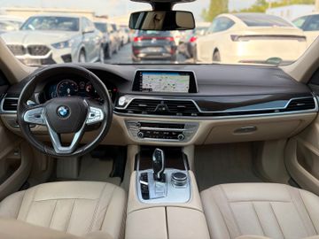 BMW 730 - 8