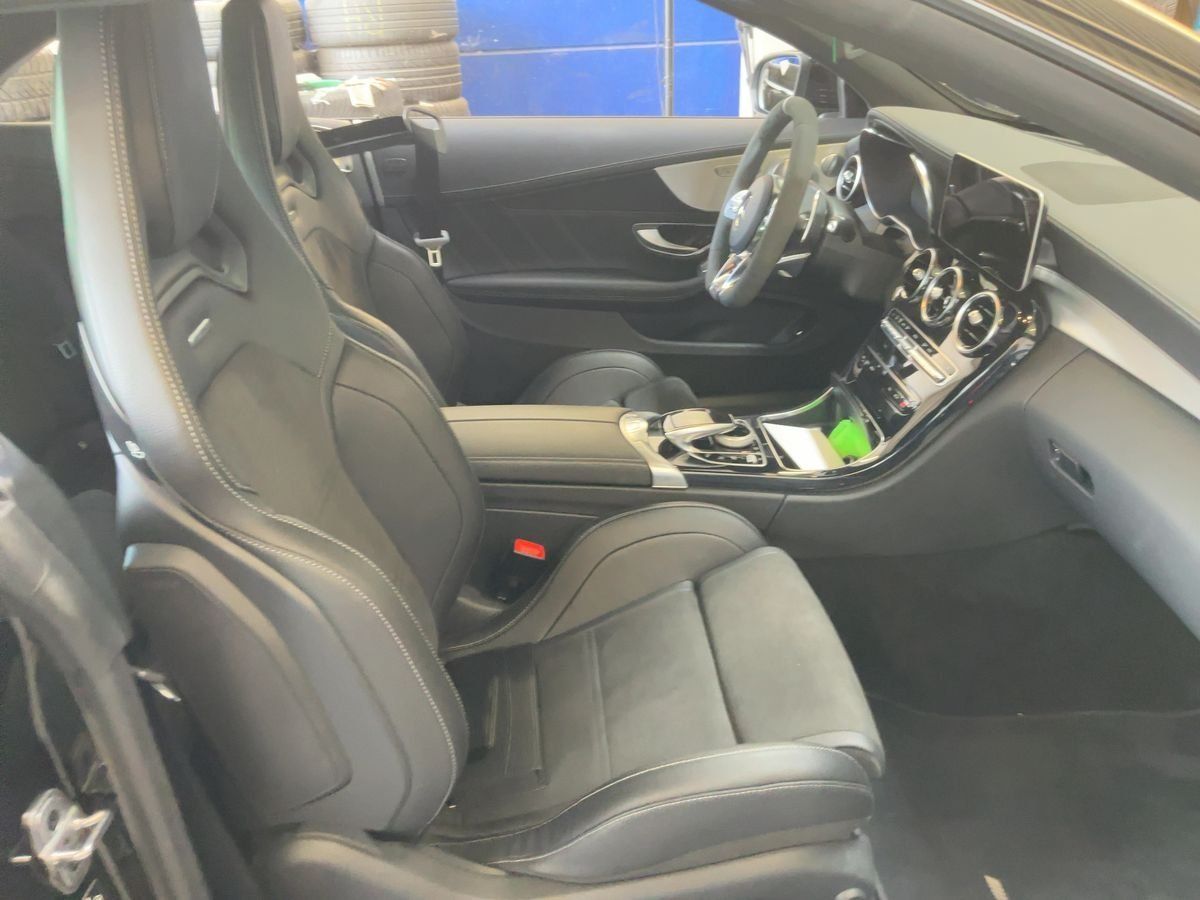 Fahrzeugabbildung Mercedes-Benz C63 S Cabrio DISTRO Perf.Sitze/AGA digiTacho HUD