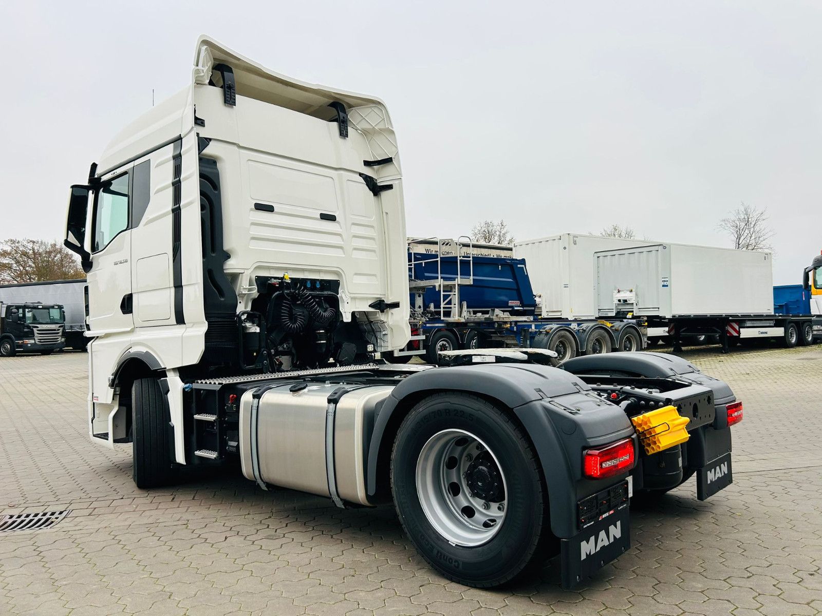Fahrzeugabbildung MAN TGX 18.510 4x2 BL 2 Kreis Hydraulik möglich