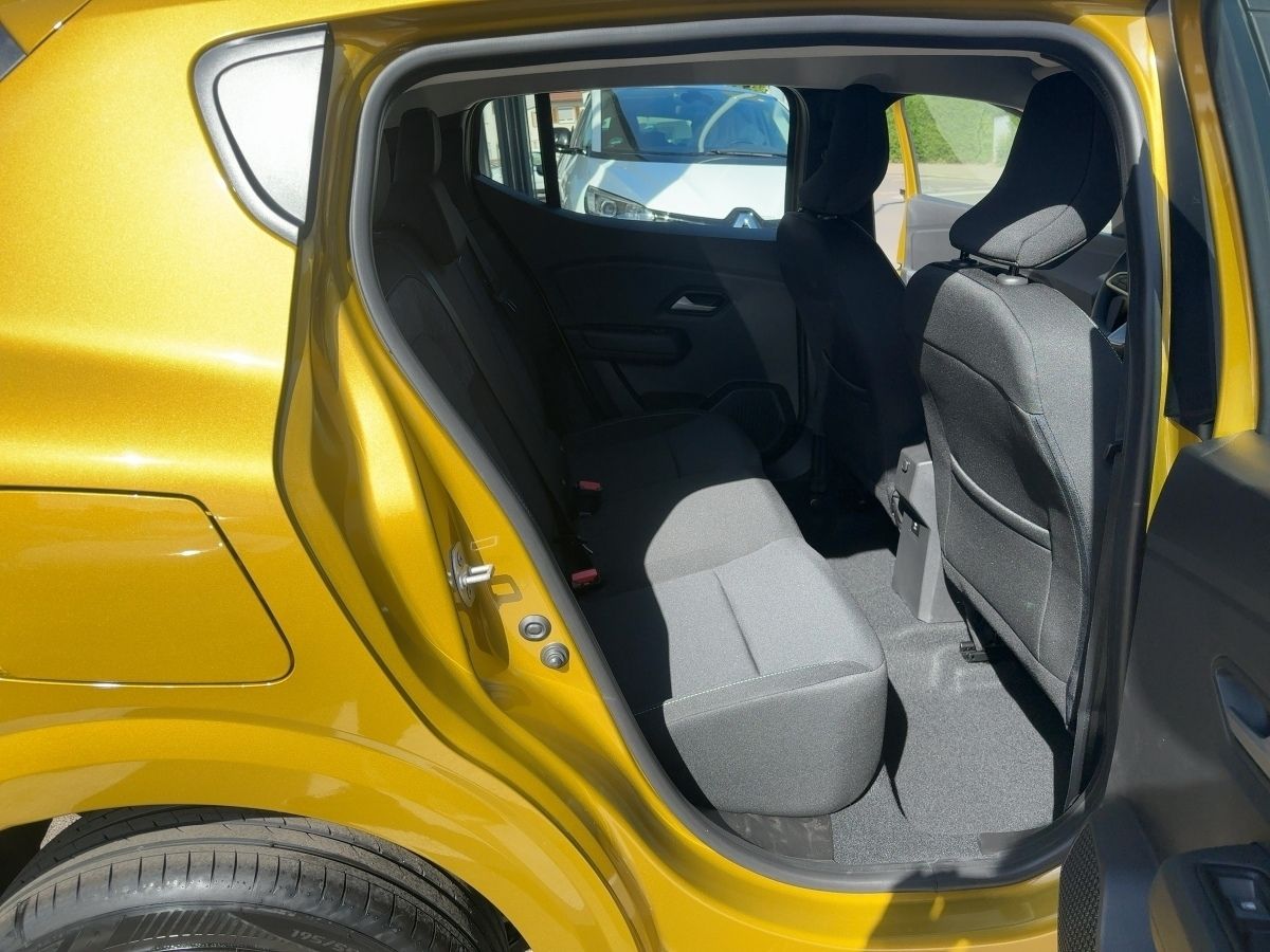 Fahrzeugabbildung Dacia Sandero Expression TCe 100 navi Kamera SHZ