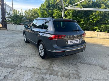 Volkswagen Tiguan - 7