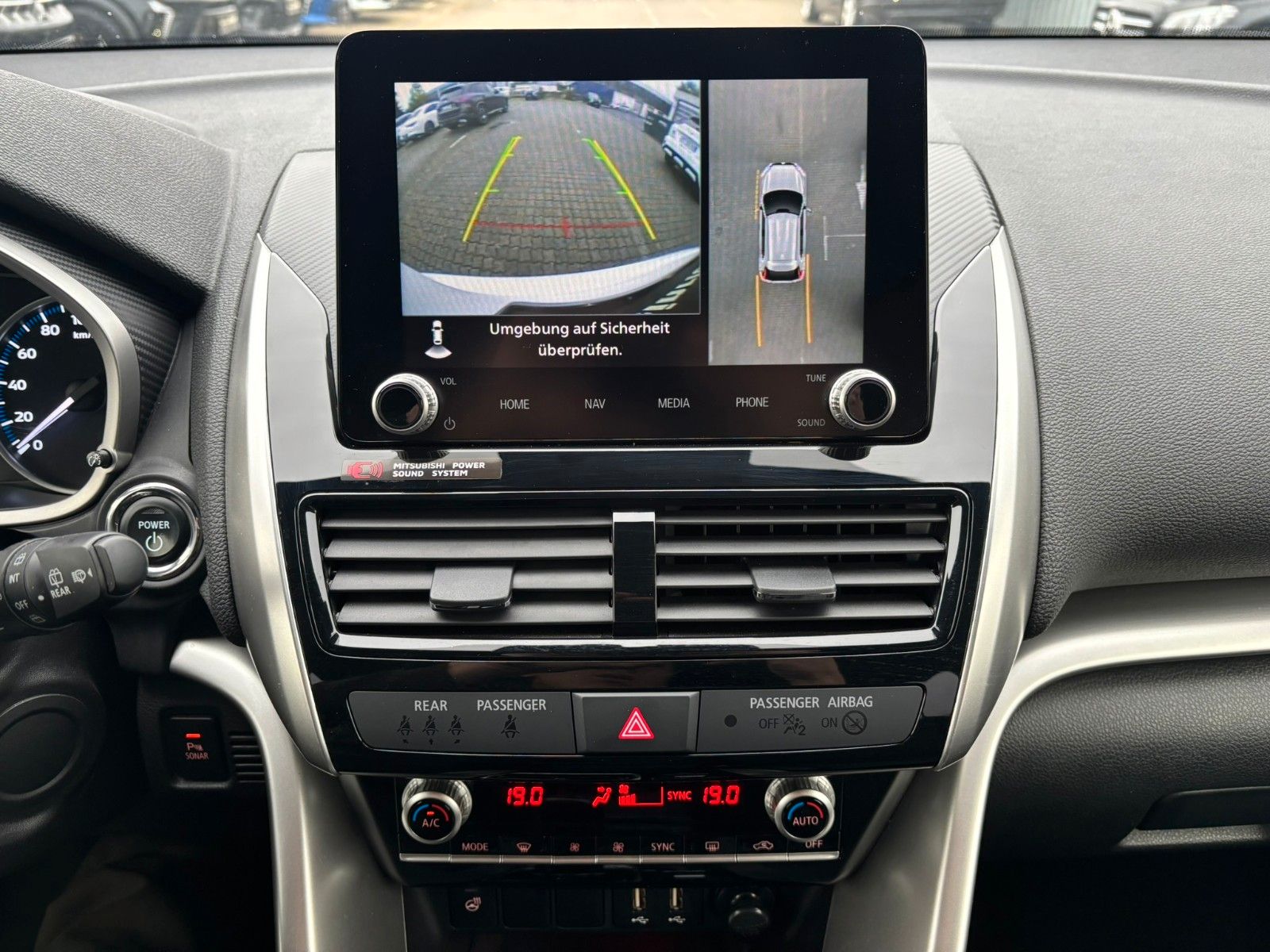 Fahrzeugabbildung Mitsubishi Eclipse Cross PHEV Select