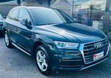 Audi Q5 2.0 TDI quattro S tronic Business Sport - Audi Q5: Grau, Kombi
