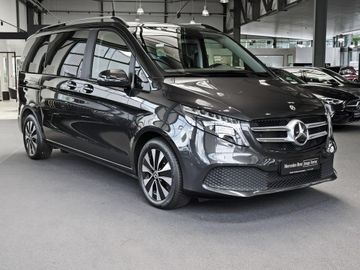 Mercedes V 220 - 5