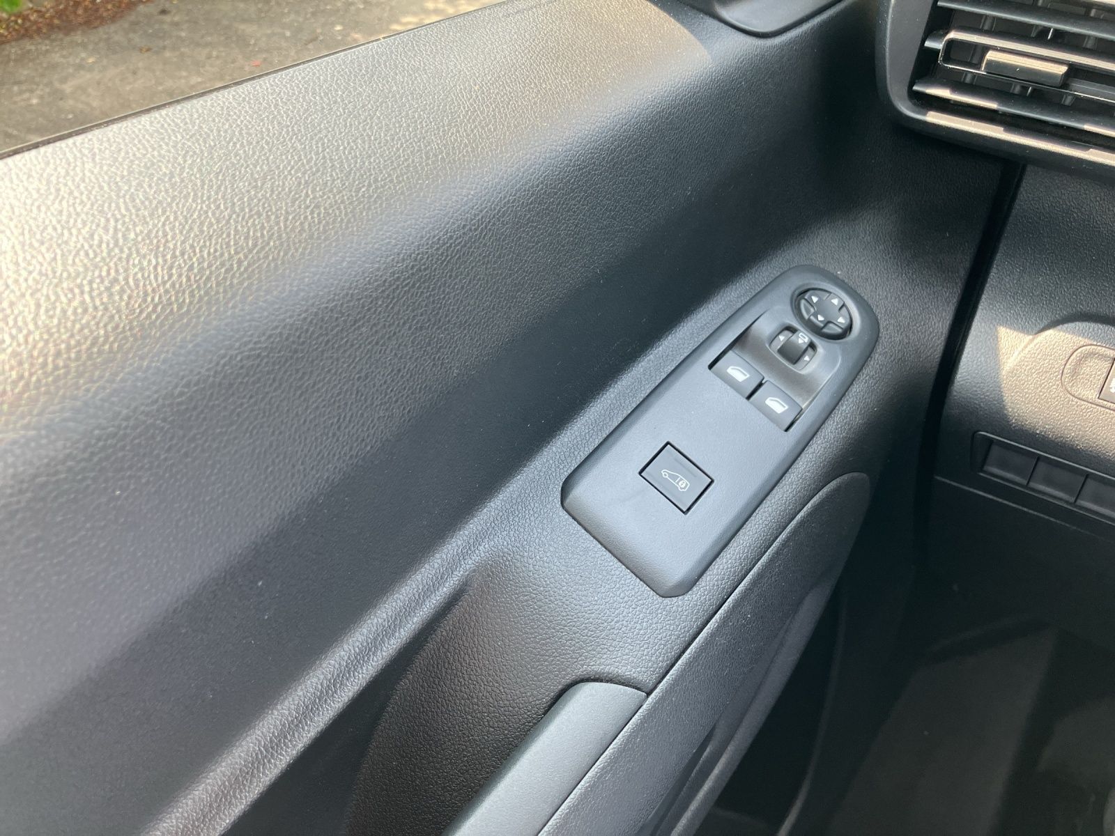 Fahrzeugabbildung Toyota Proace City L1 1.5-l D-4D Meister Klima DAB GRA