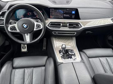 BMW X7 - 11