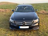 Mercedes-Benz E220D - Mercedes-Benz 220: 220d