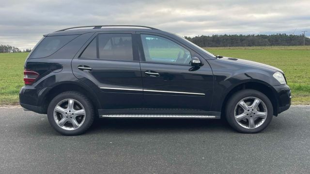 Mercedes-Benz ML 320  4Matic Sportpaket Leder Navi SHD AHK