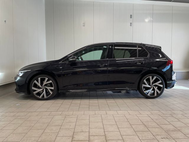 Golf VIII R-Line 1.5 eTSI DSG LED HARMAN-KARDON