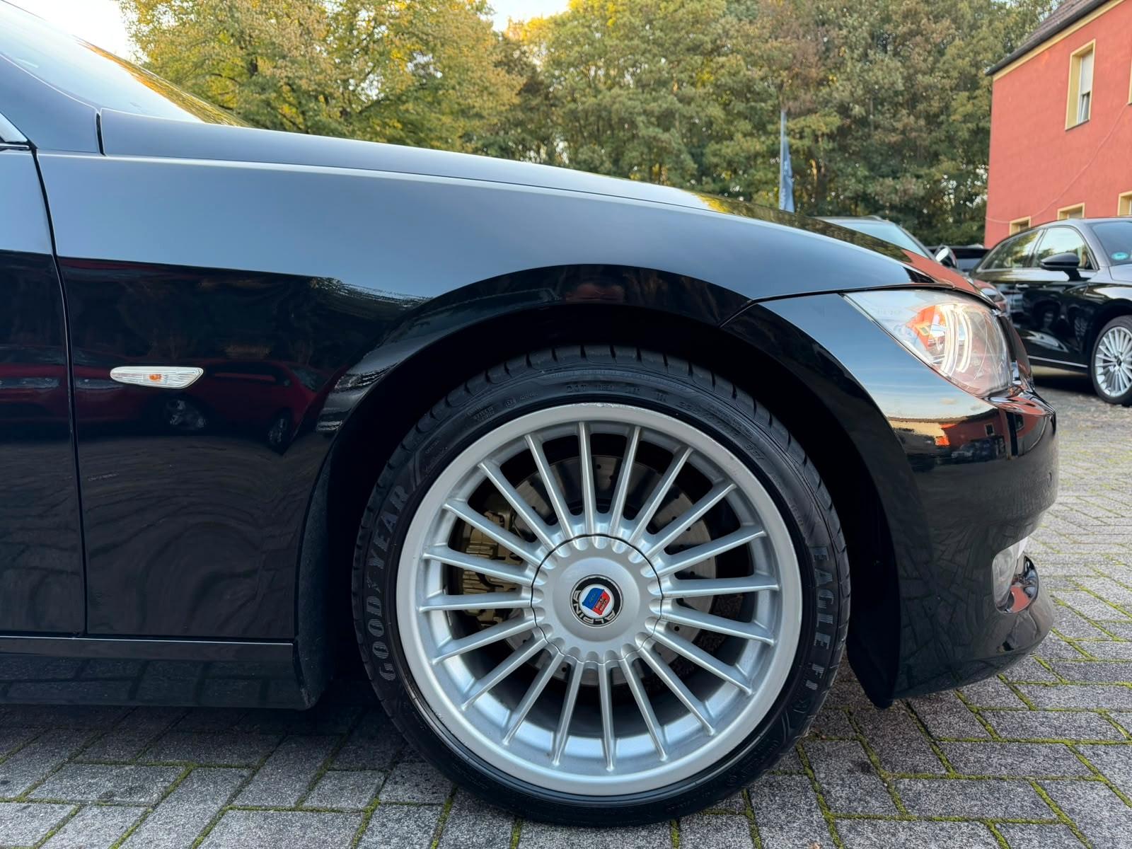 BMW 330 i Cabrio *Automa./Navi/SHZ/Leder/Tüv 02/2028