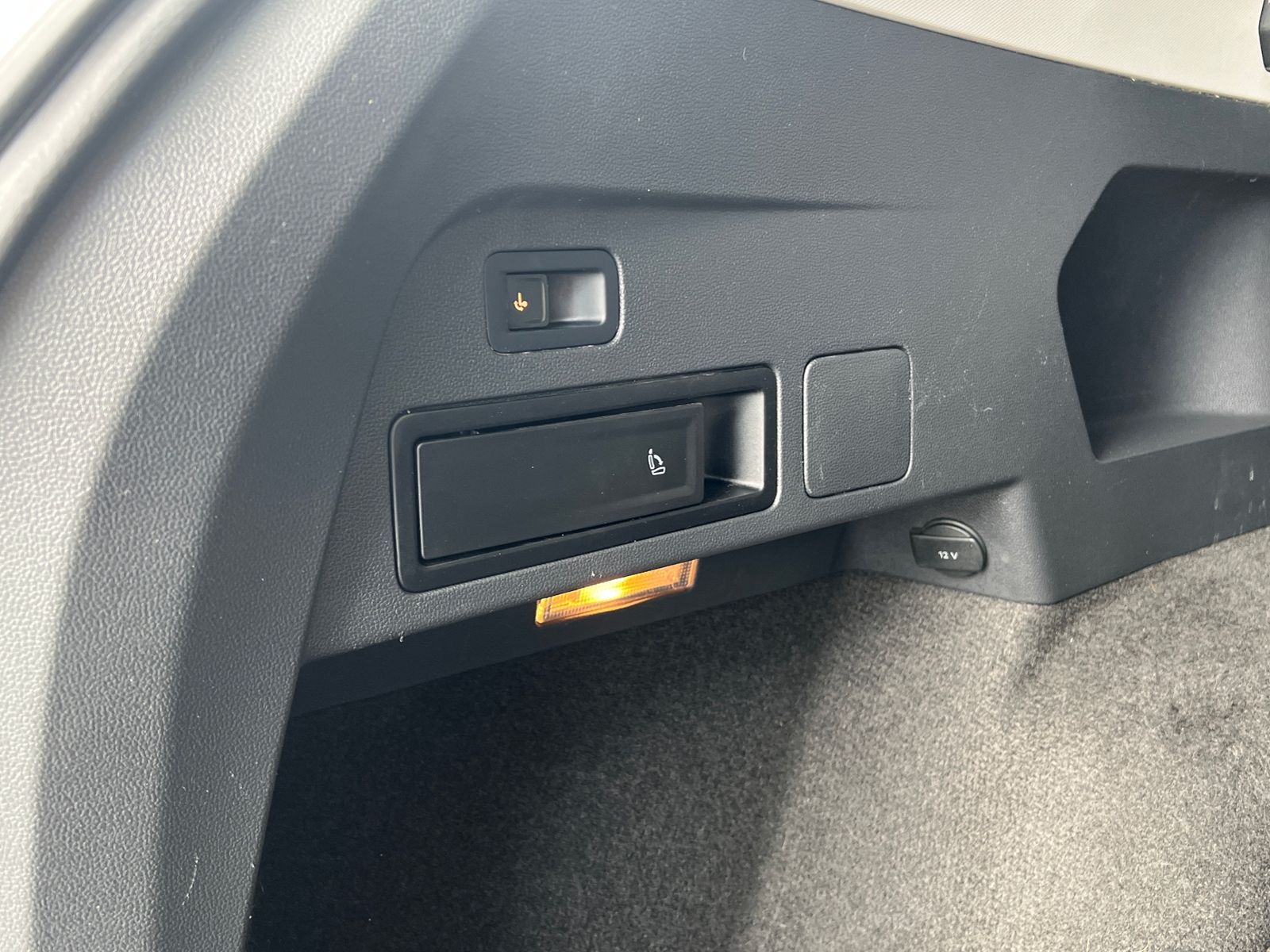 Fahrzeugabbildung Volkswagen Tiguan Allspace Highline 2.0 TDI DSG 4MOTION *AH