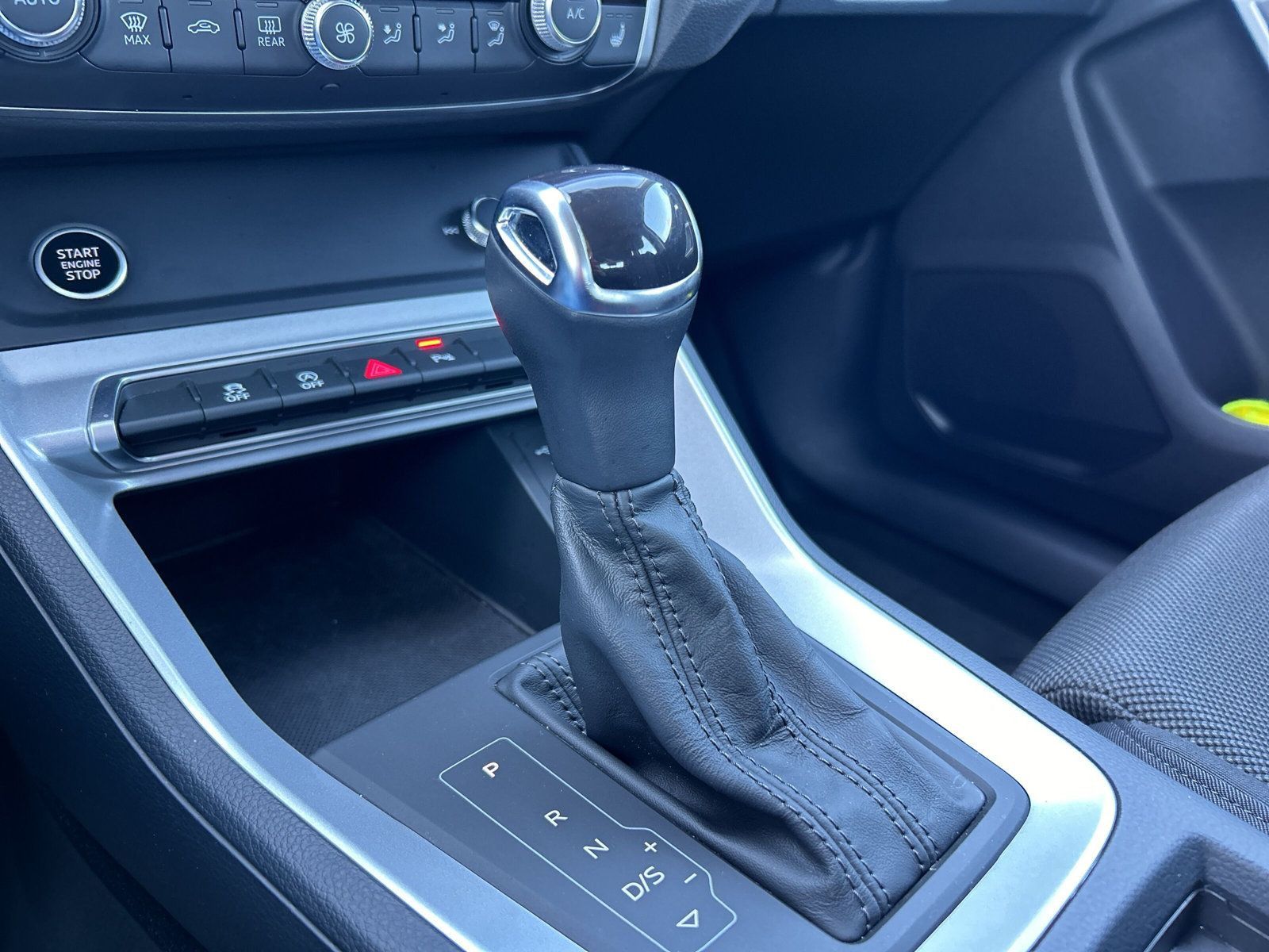 Audi Q3 35 TFSI advanced S-TRONIC+LED+NAVI+ACC+PDC foto 15